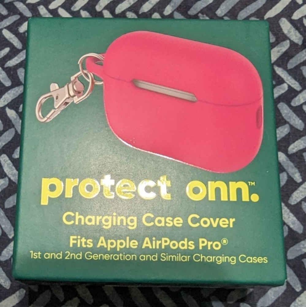 onn. Silicone Charging Case Cover with Keychain Clip for Apple AirPods